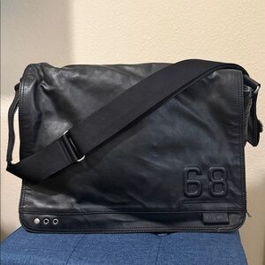 Esprit Black Messenger Bag